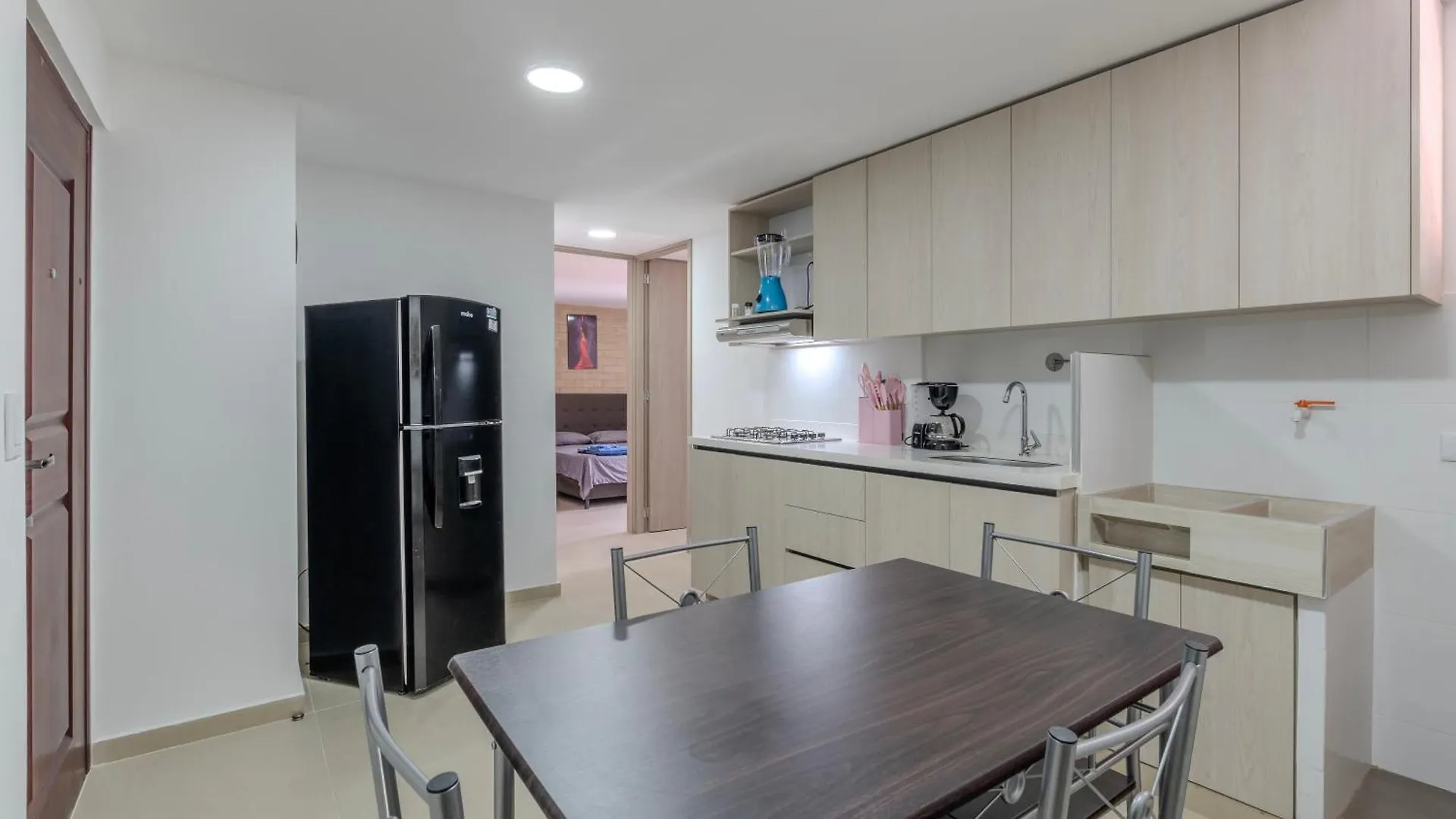 Apartamento 2Br Parqueadero Y Piscina 202 Medellín