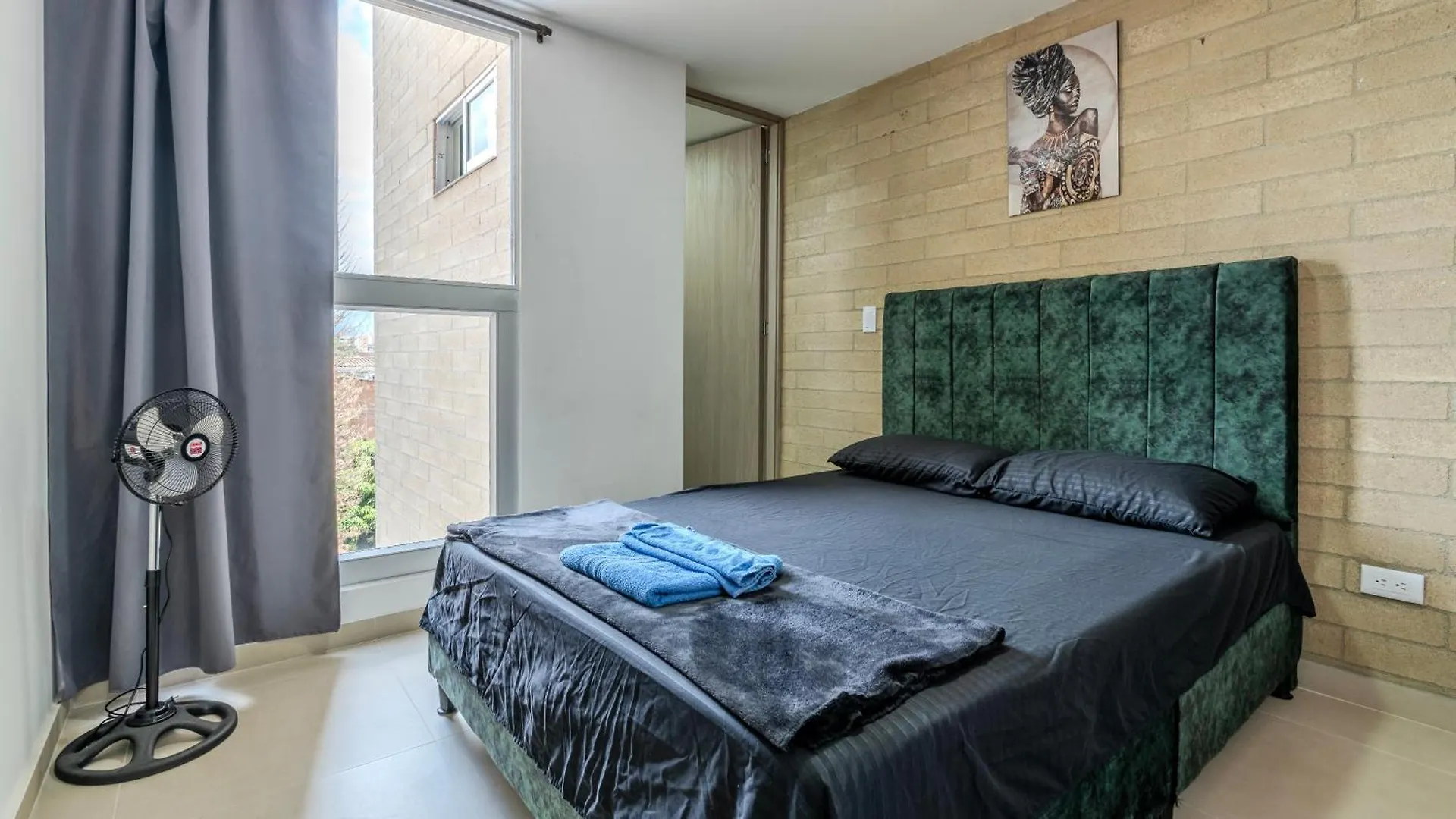 Apartamento 2Br Parqueadero Y Piscina 202 Medellín Appartement