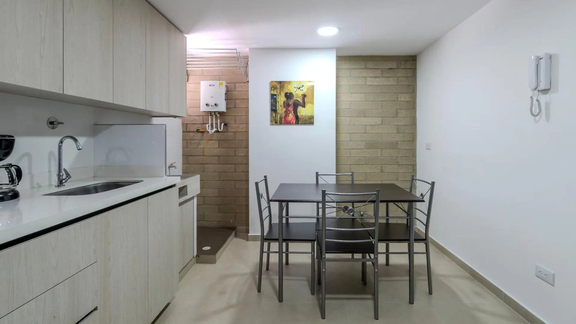 Appartement Apartamento 2Br Parqueadero Y Piscina 202 Medellín