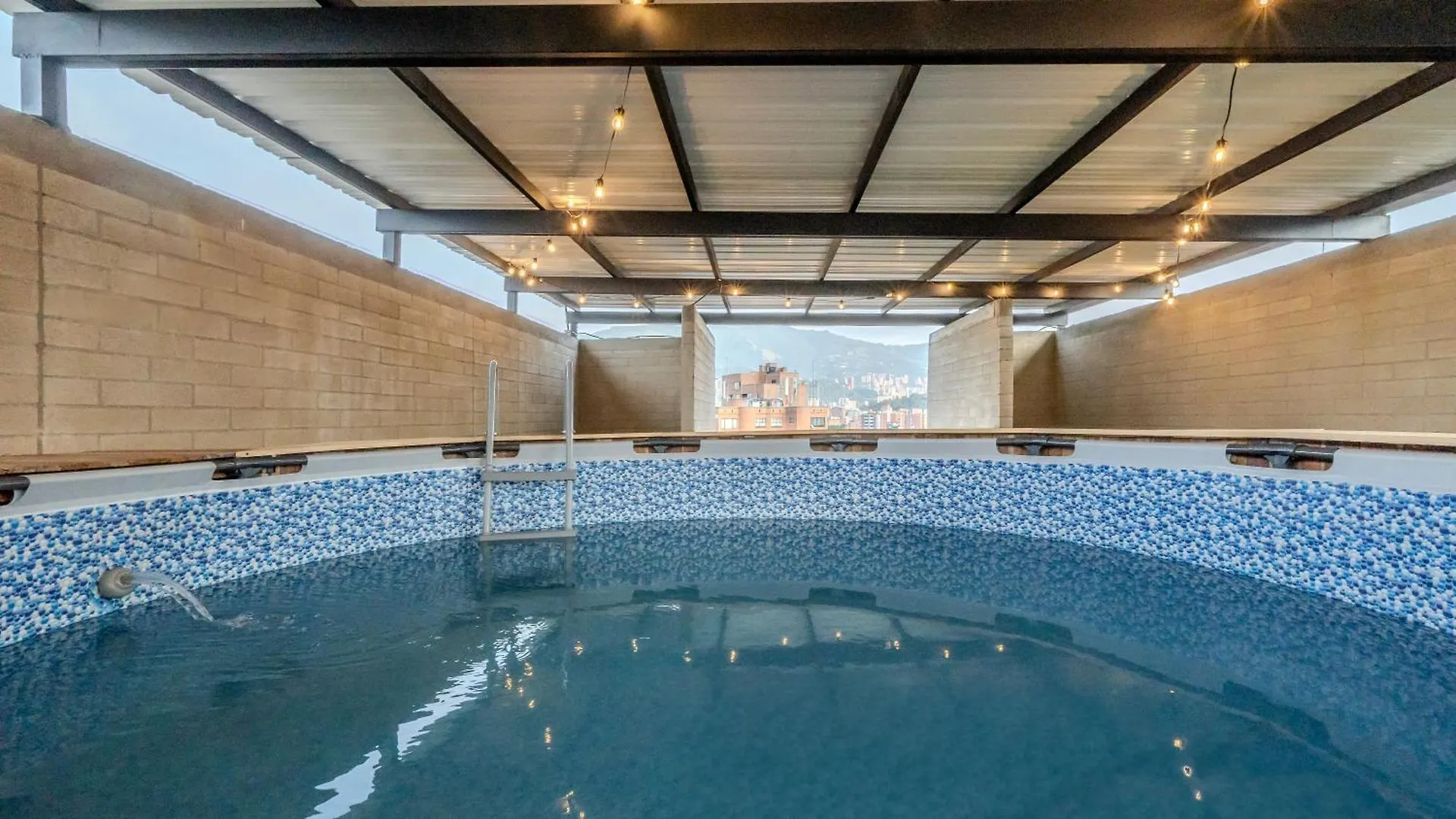 Apartamento 2Br Parqueadero Y Piscina 202 Medellín Colombia